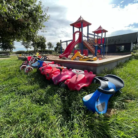 Waldschloesschen アパート ゲルティング